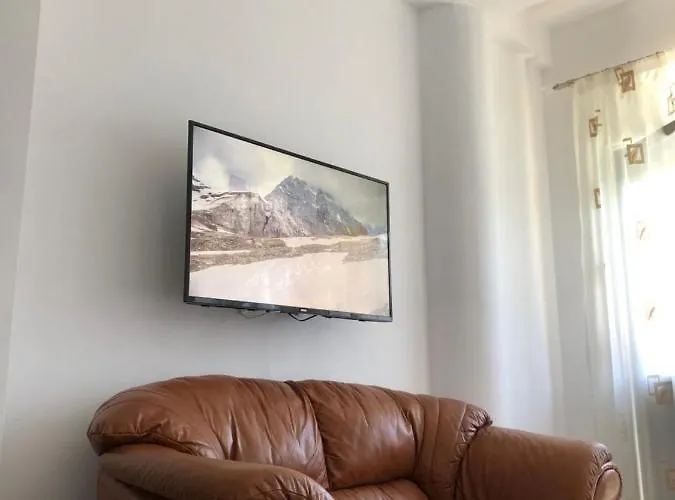 Holiday Apartment Tirana ティラナ